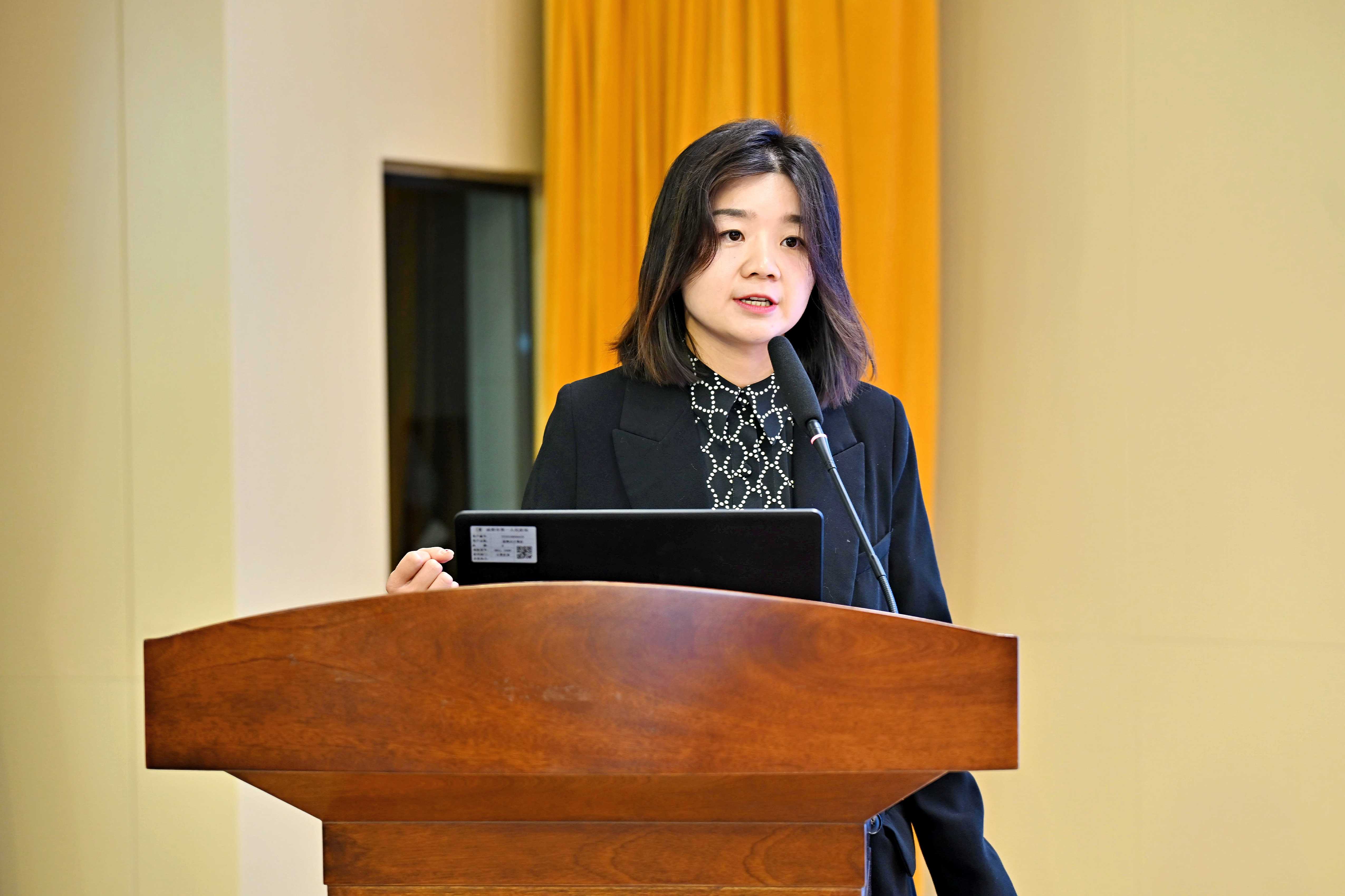 JDH_8363.jpg JDH_8363.jpg