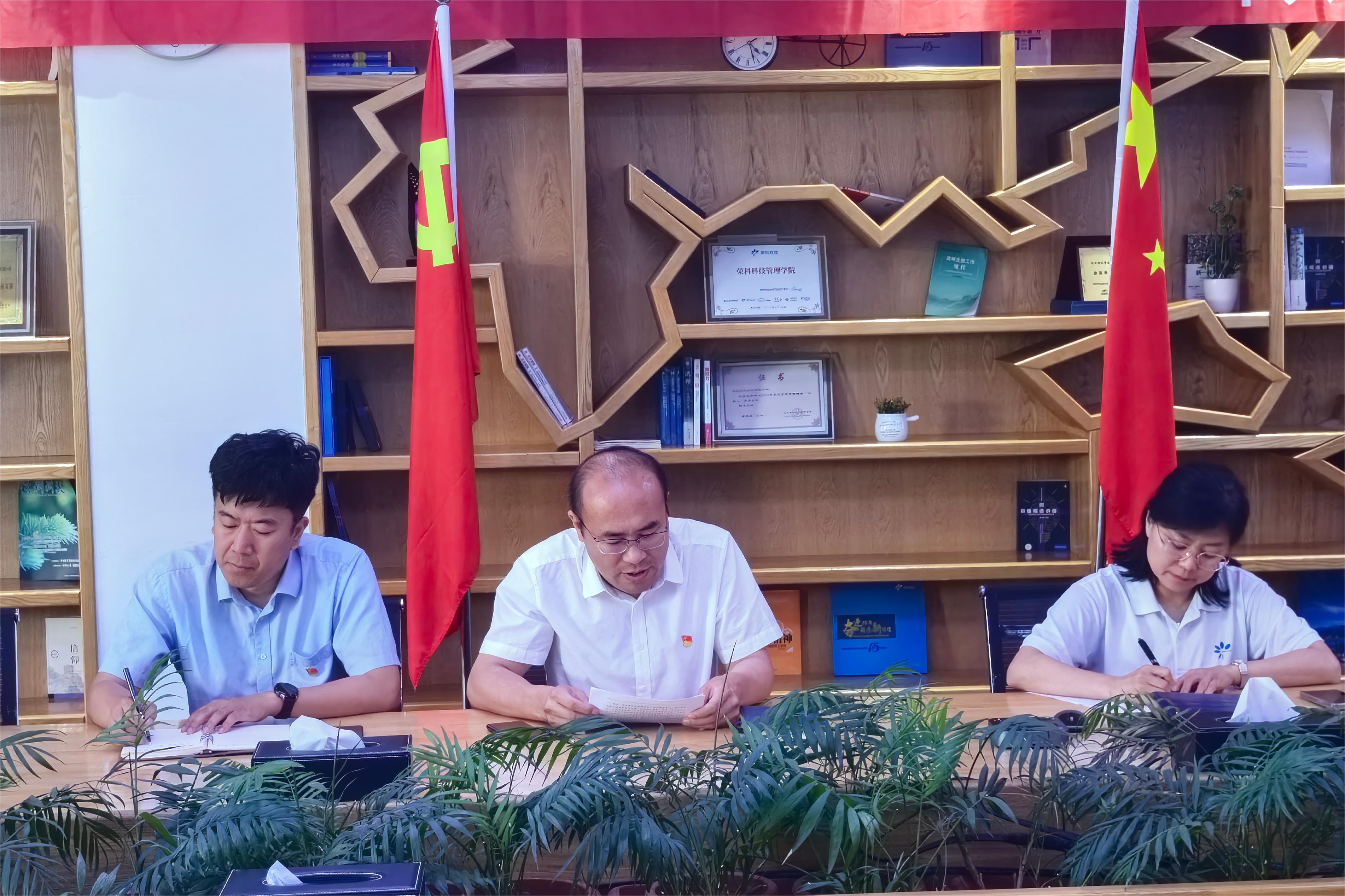 7f652e07393841937c0fbb8ce93e017.jpg 7f652e07393841937c0fbb8ce93e017.jpg